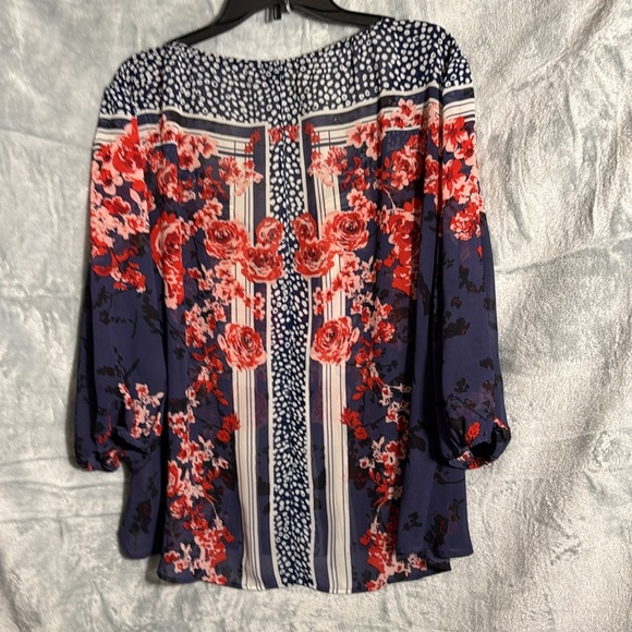 Guess blouse women’s xl Floral‎ Navy and Red Women's Top lightweight semi sheer - Picture 6 of 11